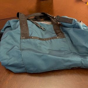 It’s a green sports bag